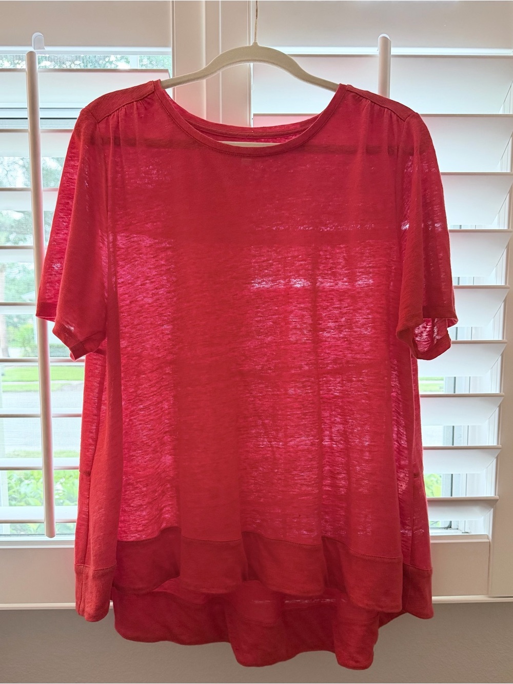 Chicos Women's Lightweight Sheer Red Short-Sleeve Top